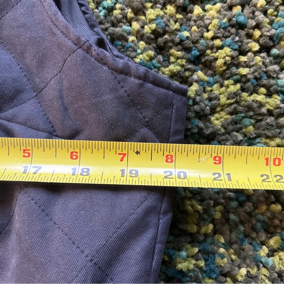 Orvis Diamond Quilted Dark Navy Women’s Vest (L) - Picture 4 of 5